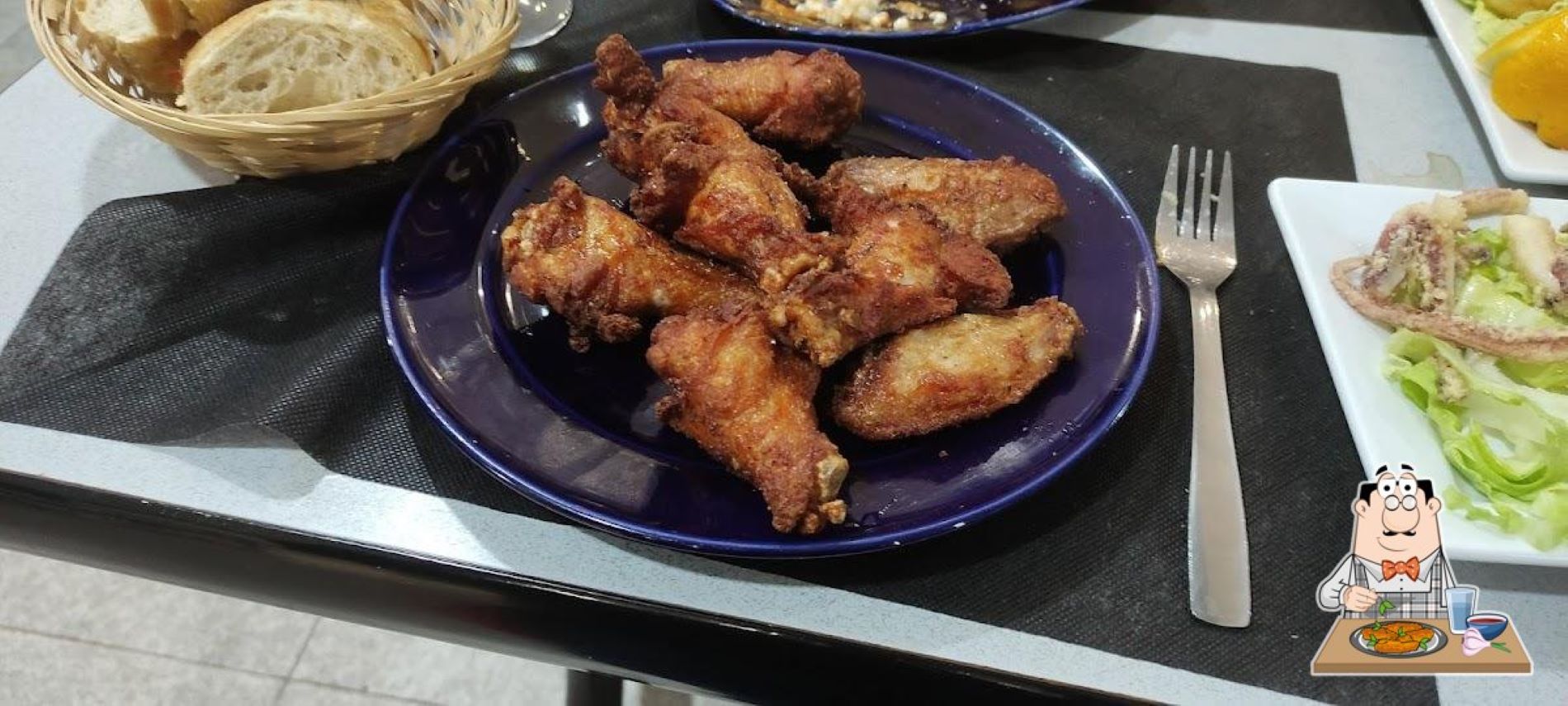 La-Terrassa-de-Riells-chicken-wings